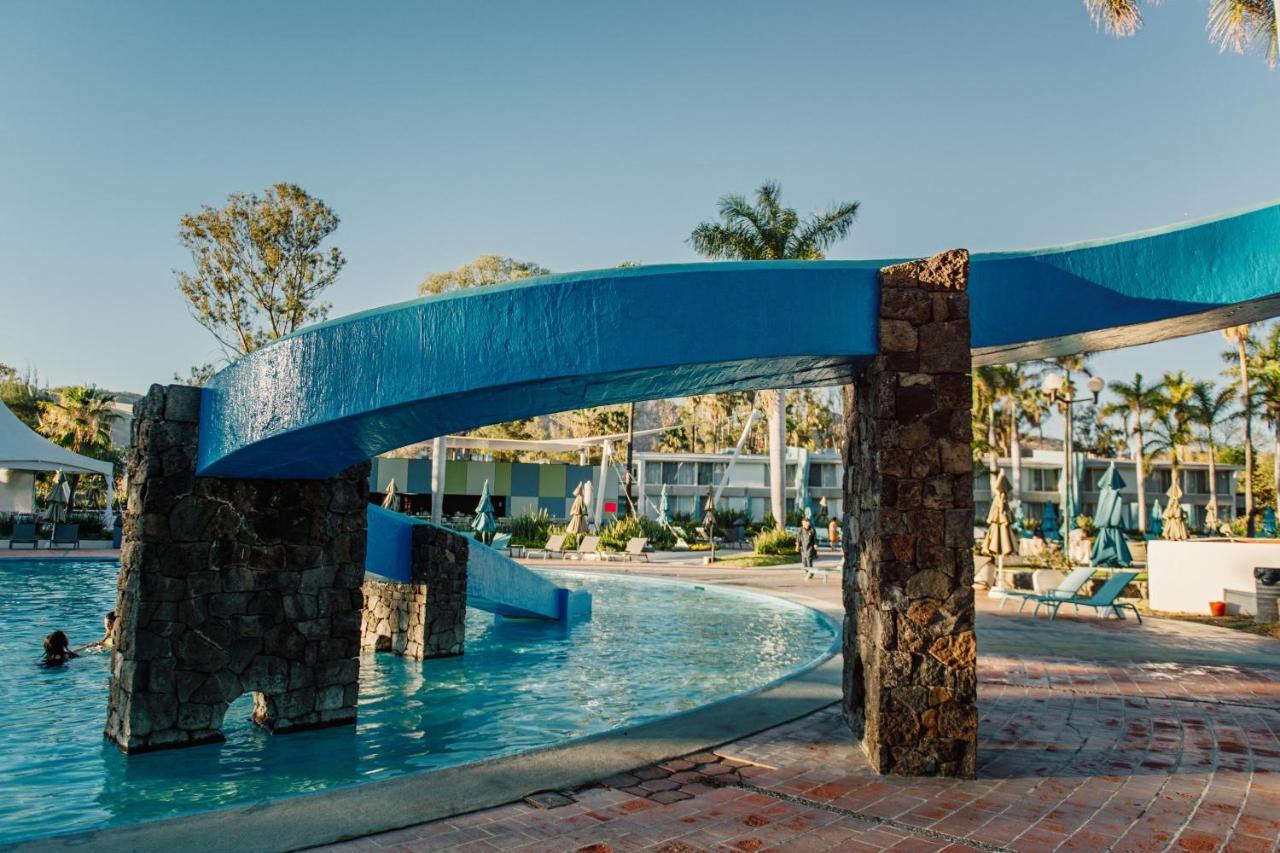 Hotel Y Parque Acuatico La Caldera Abasolo Ngoại thất bức ảnh