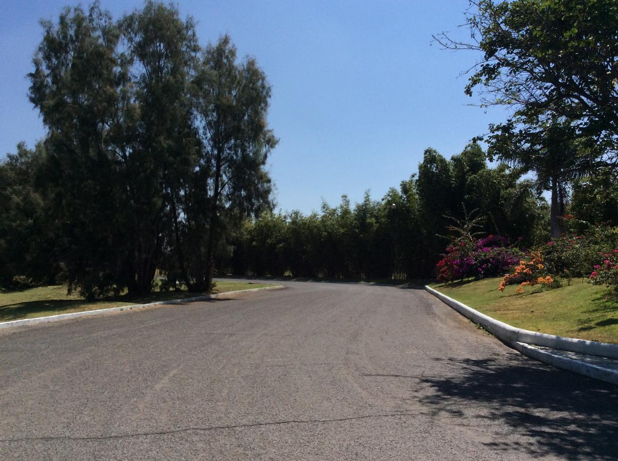 Hotel Y Parque Acuatico La Caldera Abasolo Ngoại thất bức ảnh